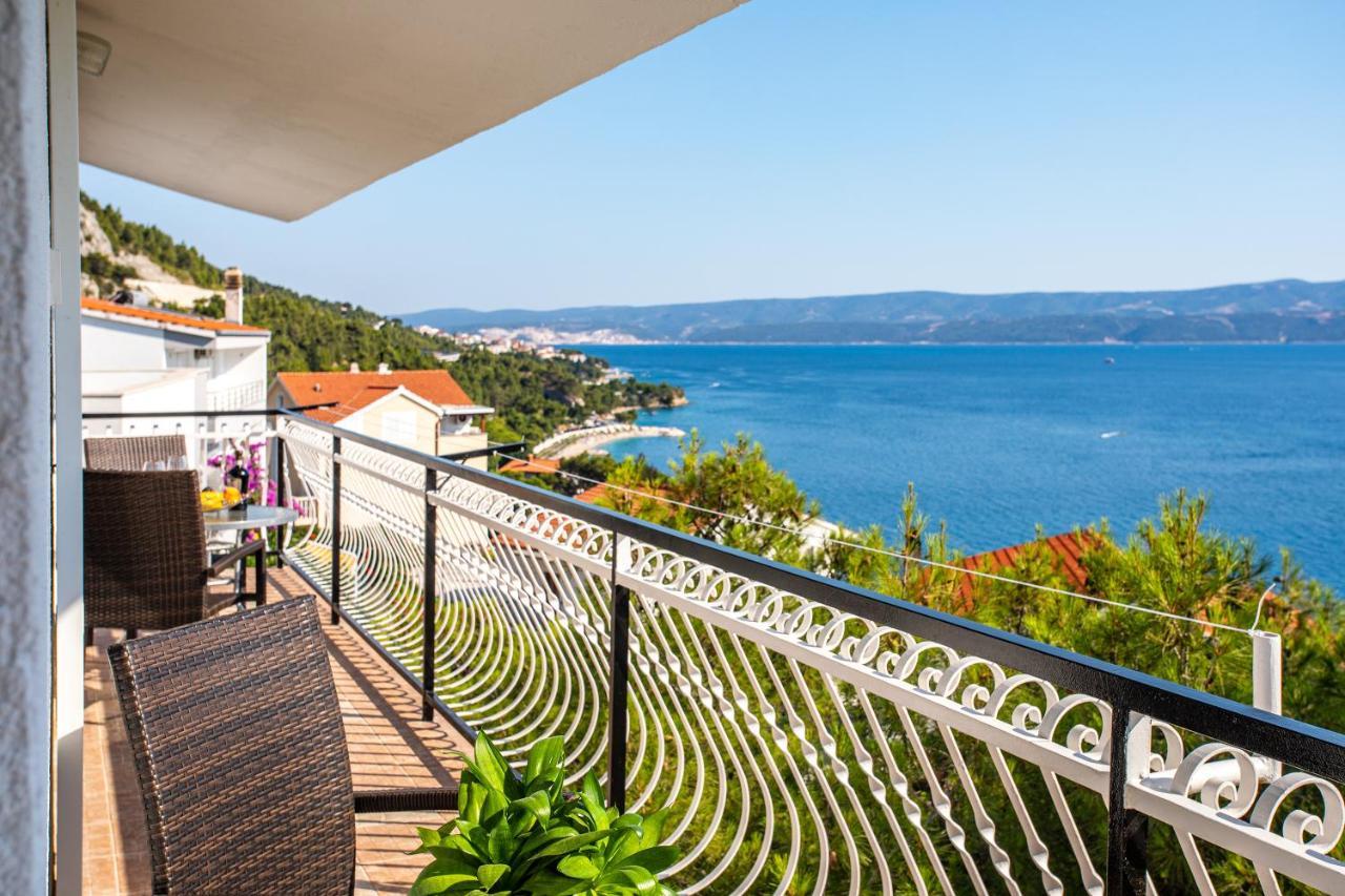 Apartments Adisa Omiš Exteriér fotografie